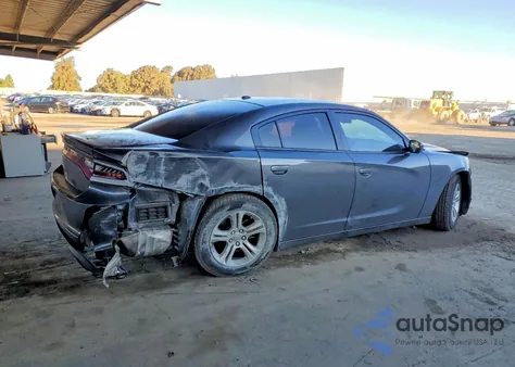 2020 Dodge Charger Sxt z USA, uszkodzony, nr VIN 2C3CDXBG4LH233310